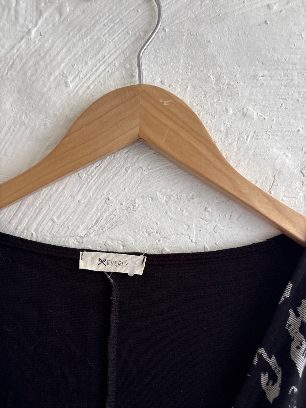 Woman’s size small everly dress - Picture 3 of 9